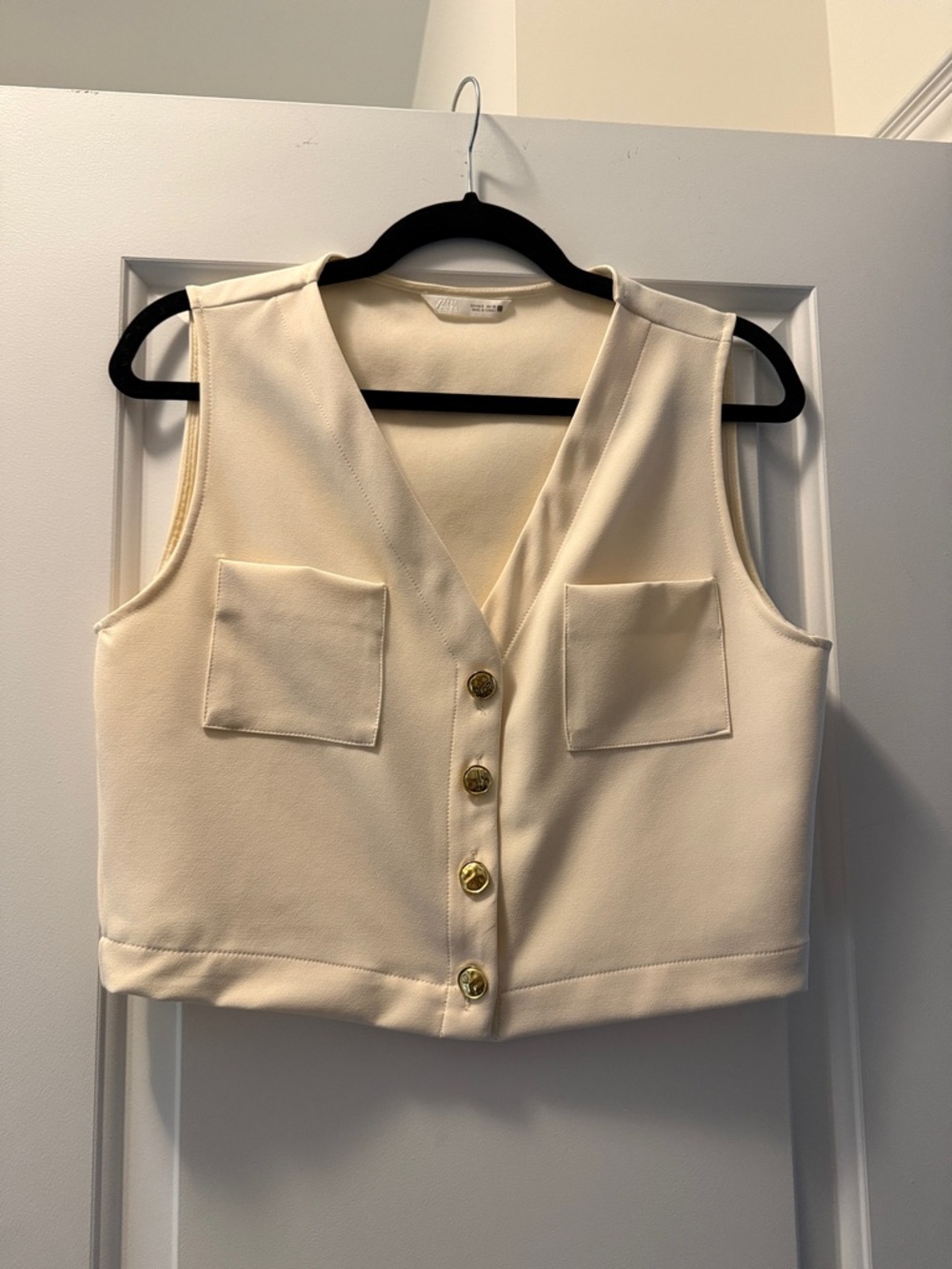 Zara Ivory Sleeveless V-Neck Top